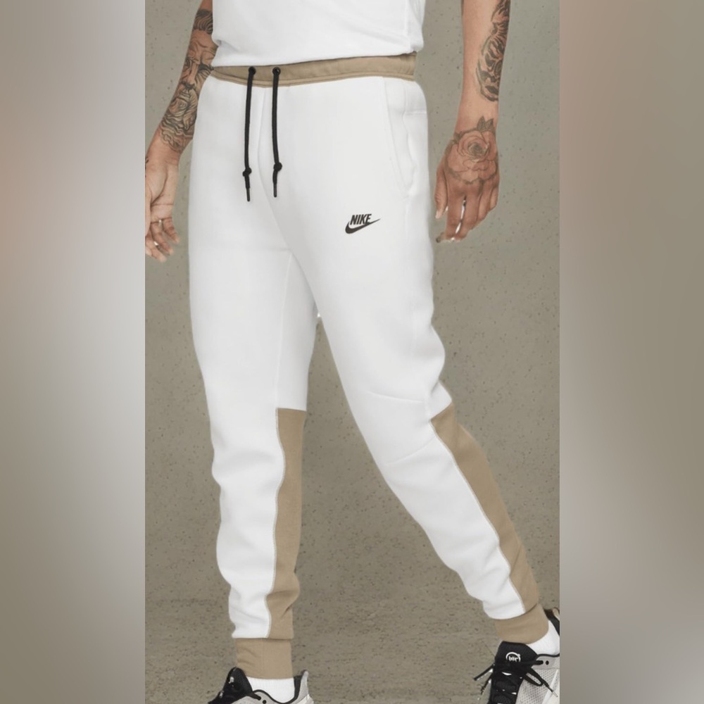 Nike Tech Pants with Matching Jacket
